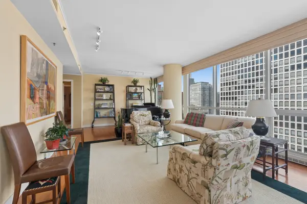 250 E Pearson ST #2206, Chicago, IL 60611