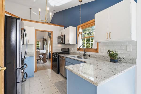 3255 N Daniels CT, Arlington Heights, IL 60004