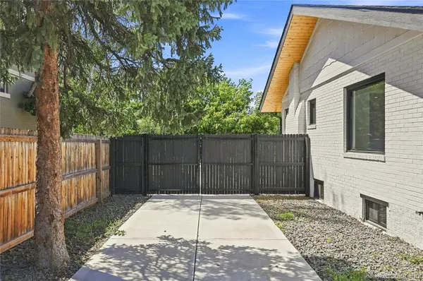 1448 Niagara ST, Denver, CO 80220