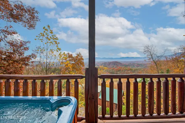 2251 Upper Middle Creek Rd, Sevierville, TN 37876