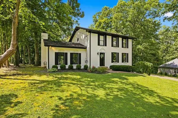 100 Stephen Nicks Dr, Dickson, TN 37055