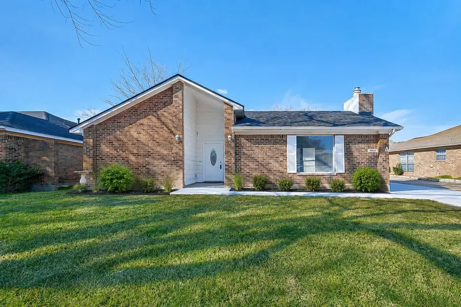 10826 Lynbrook Dr DR, Houston, TX 77042