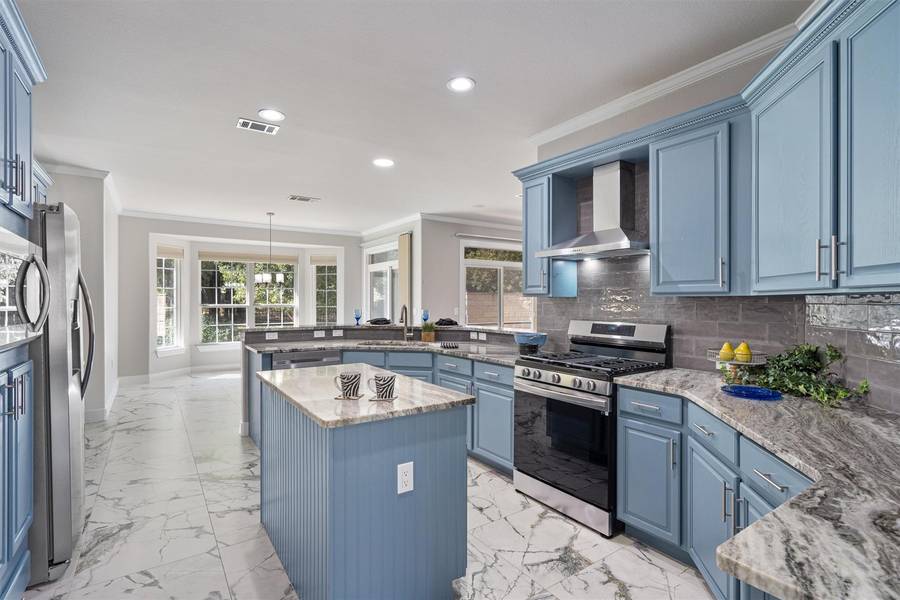 302 Armstrong DR, Georgetown, TX 78633
