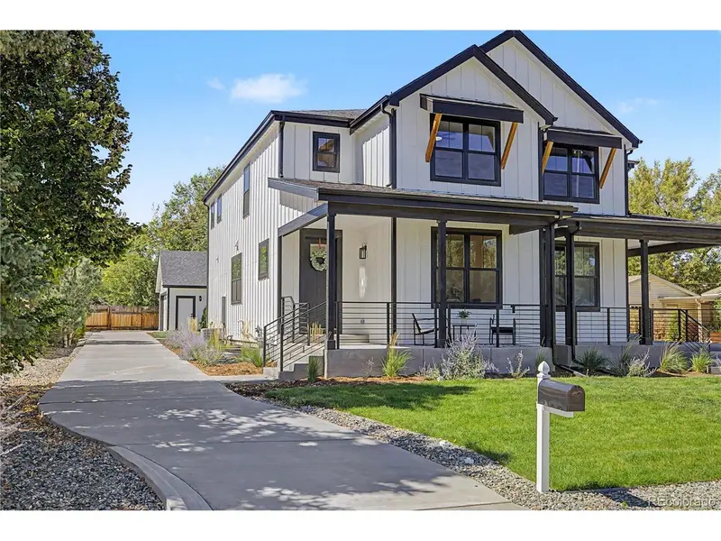 1043 Xenon, Golden, CO 80401