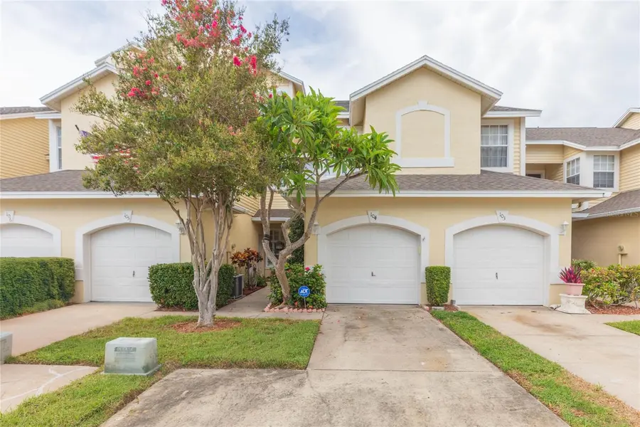 1050 STARKEY RD #104, Largo, FL 33771
