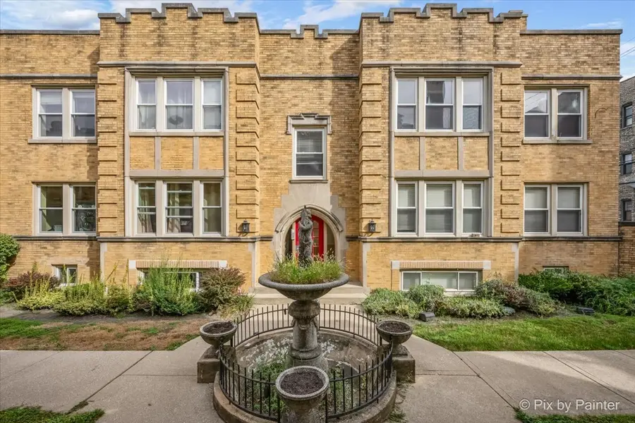 4211 N Keystone AVE #2E, Chicago, IL 60641