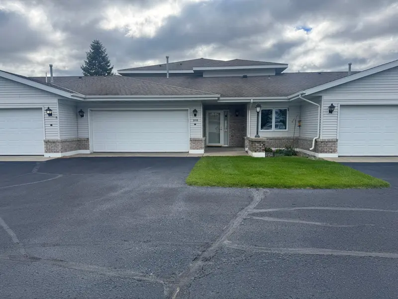 3113 Maple Leaf CT NW, Bemidji, MN 56601