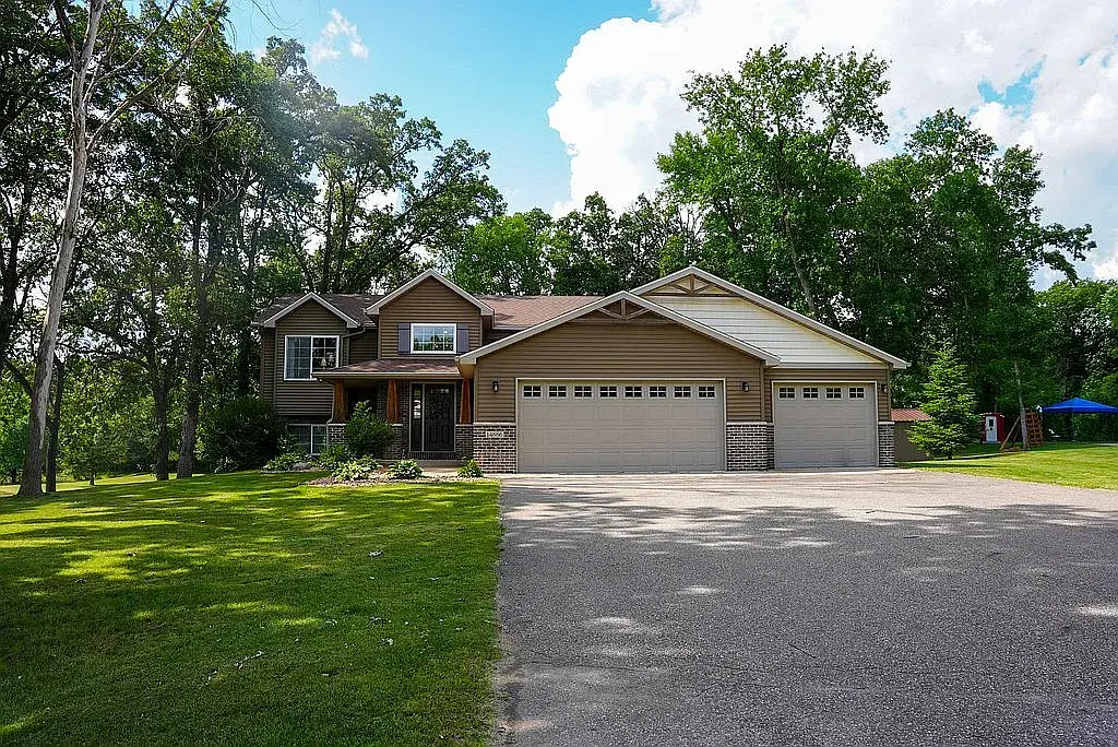 14886 Firefly CT, Cold Spring, MN 56320