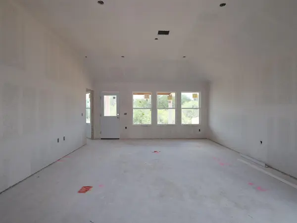 9400 Furman DR, Austin, TX 78747