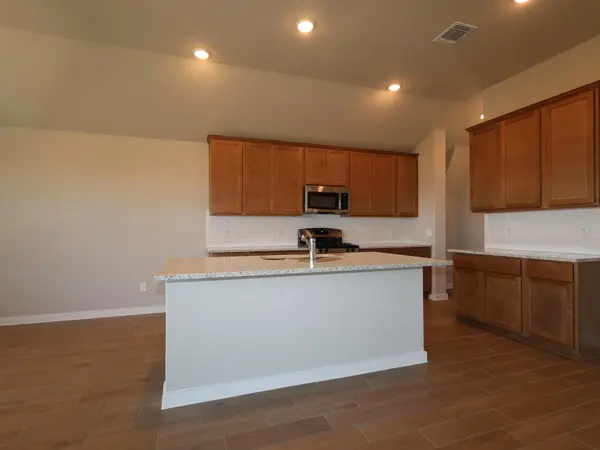 12721 Setting Peak LN, Buda, TX 78610