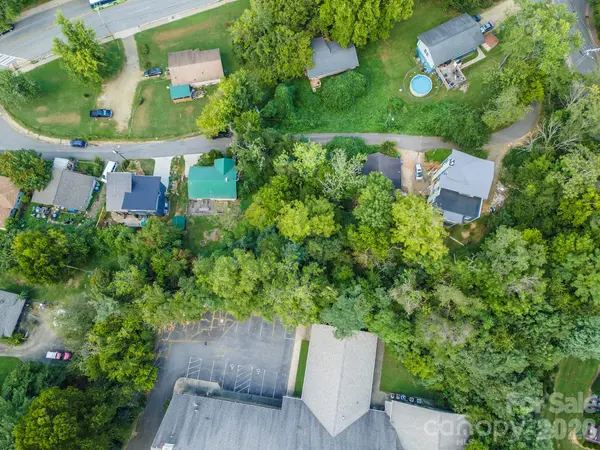 9999 Weaver ST, Asheville, NC 28801