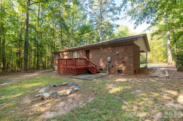 3055 University DR, Lancaster, SC 29720