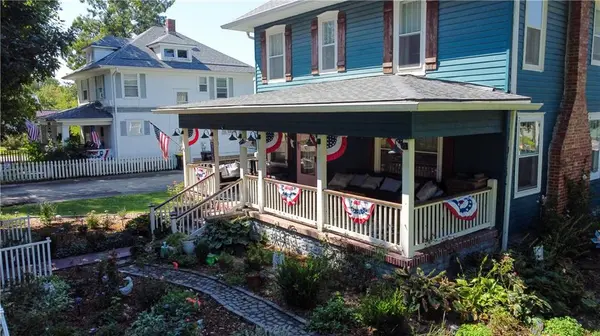 206 S 1st ST, Savannah, MO 64485