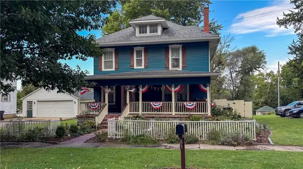 206 S 1st ST, Savannah, MO 64485