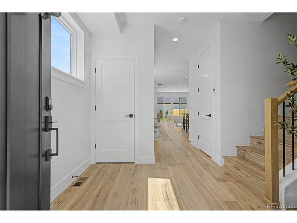 1043 Xenon, Golden, CO 80401