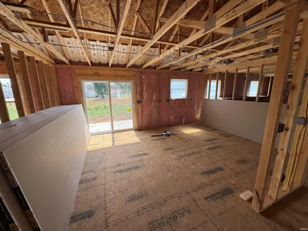 30622 Cynthia DR, Elkhart, IN 46516