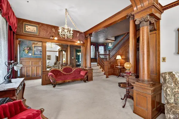 112 W 1st ST, Brookston, IN 47923