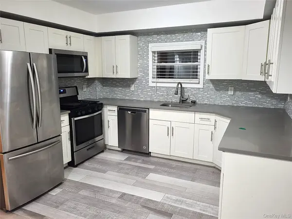 14 Chestnut ST, Lynbrook, NY 11563