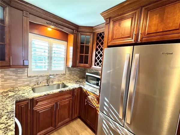 4974 COQUINA KEY DR SE, St Petersburg, FL 33705