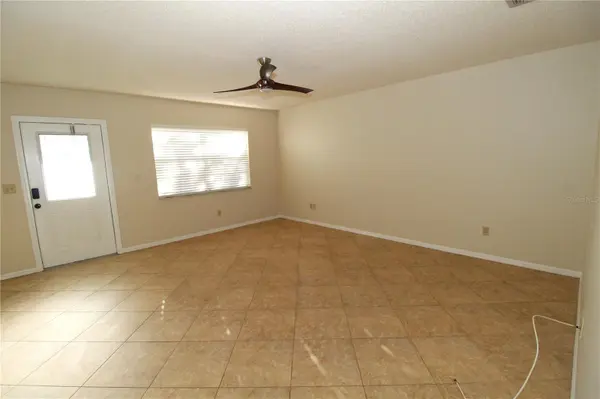 2201 HOLKHAM PL #114, Sun City Center, FL 33573