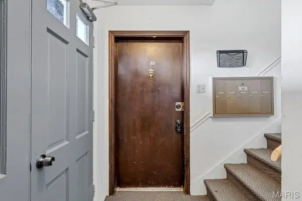 6935 Colonial Woods DR #23, St Louis, MO 63129