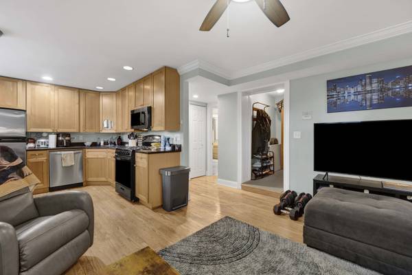 1133 W Grace ST #G, Chicago, IL 60613