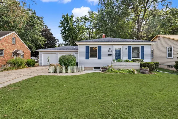 1115 Hovey AVE, Normal, IL 61761