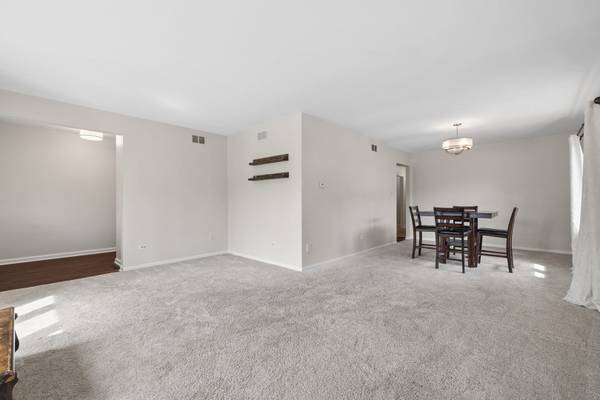 5222 Laramie CT, Oak Forest, IL 60452