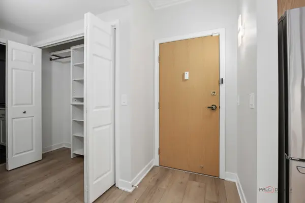 8711 W Bryn Mawr AVE #609, Chicago, IL 60631