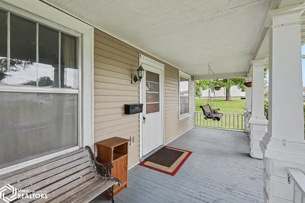 110 S John ST, Moravia, IA 52571