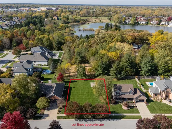 2914 Bristlecone DR, Schererville, IN 46375