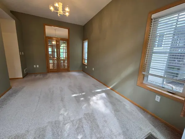 19136 Concord CT NW, Elk River, MN 55330