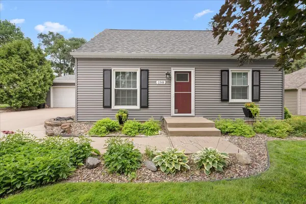 198 Ferndale ST N, Maplewood, MN 55119