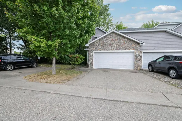 2461 Williams DR, Burnsville, MN 55337
