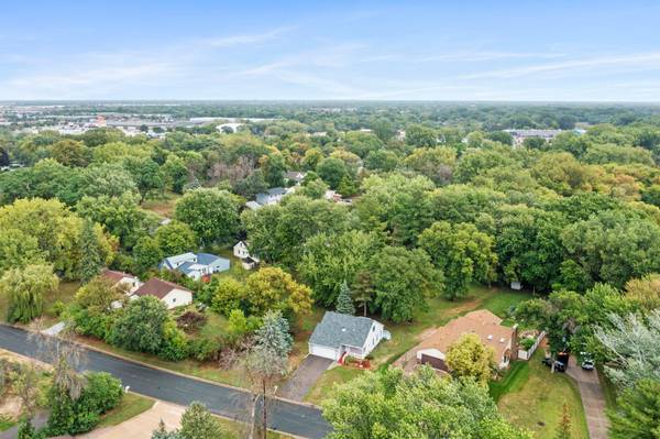 8008 Mount Curve BLVD, Brooklyn Park, MN 55445