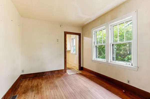 4718 Dupont AVE N, Minneapolis, MN 55430