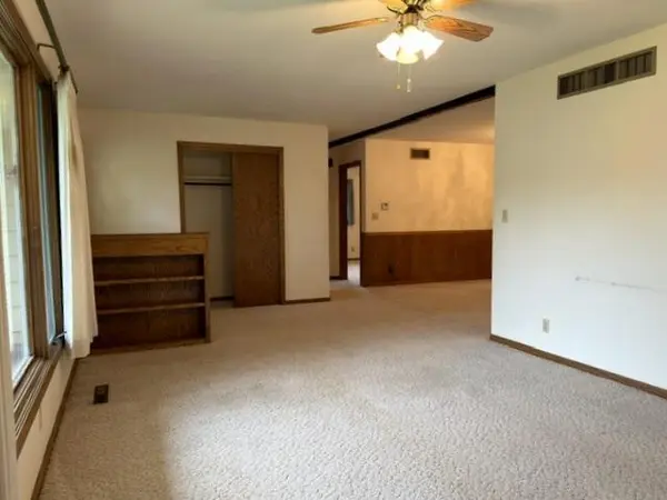 1421 12th ST, Windom, MN 56101