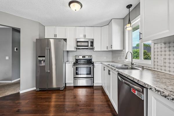 905 Walnut ST, Farmington, MN 55024