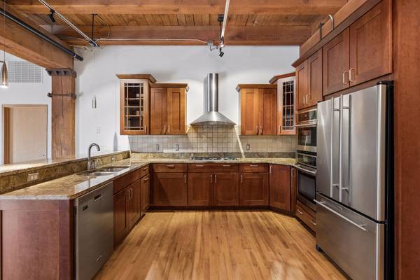 607 Washington AVE S #303, Minneapolis, MN 55415