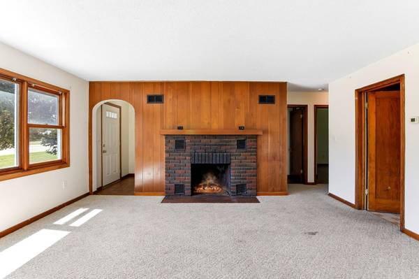 4374 US-61, Red Wing, MN 55066