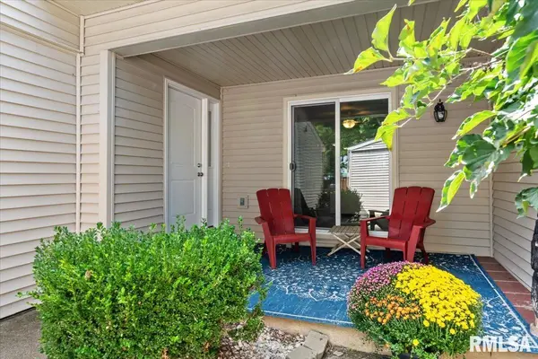 86 COUNTRY PL #86, Springfield, IL 62703