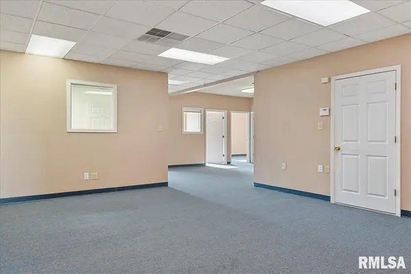 215-221 N MAIN ST, Chatham, IL 62629