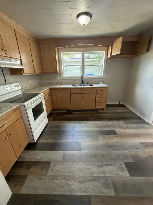 244 E Cedar St, Shelbyville, TN 37160