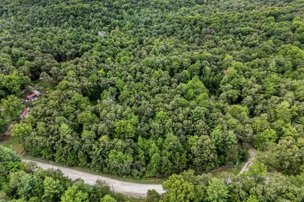 15 Muddy Rd, Crossville, TN 38571