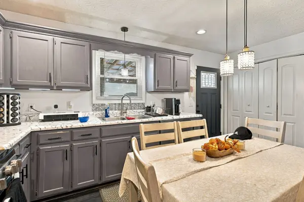 2015 Patricia Dr, Greenbrier, TN 37073