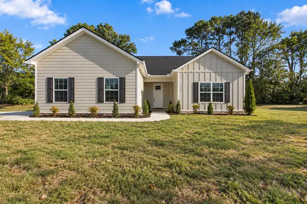 112 Centennial Ln, Columbia, TN 38401