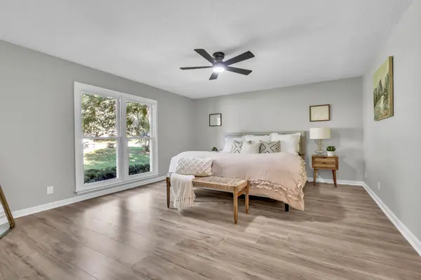 111 Vannoak Dr, Clarksville, TN 37043