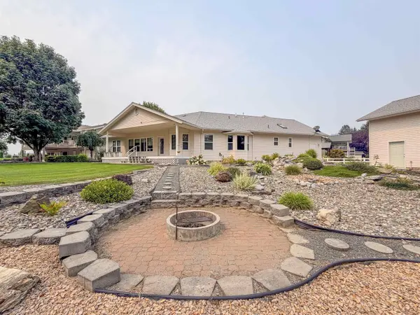 1555 S Meyers St, Kettle Falls, WA 99141