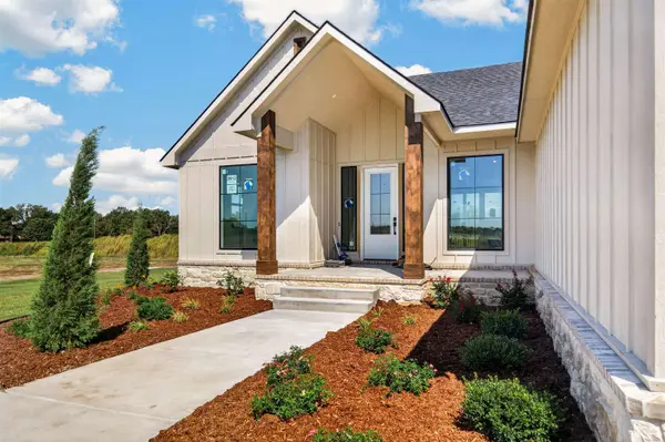 2812 E Kay St, Derby, KS 67037