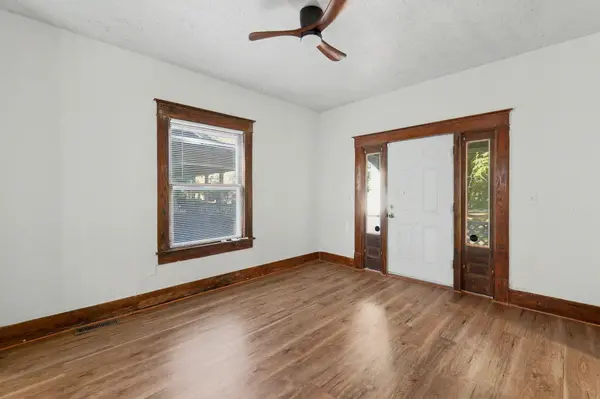 1424 S Main St, Wichita, KS 67213